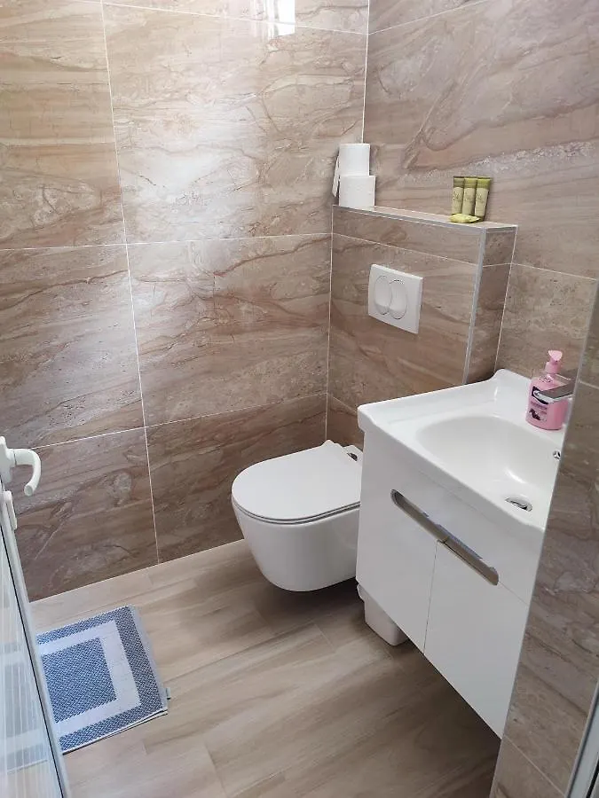 Lazaris Kwstas Rooms Himarë Apartment