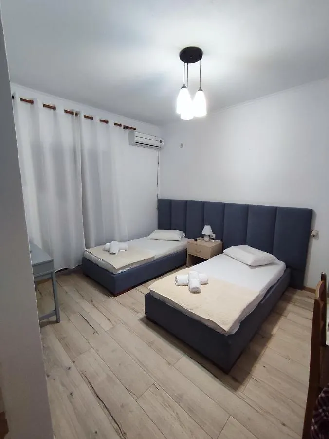 Apartment Lazaris Kwstas Rooms Himare Albania